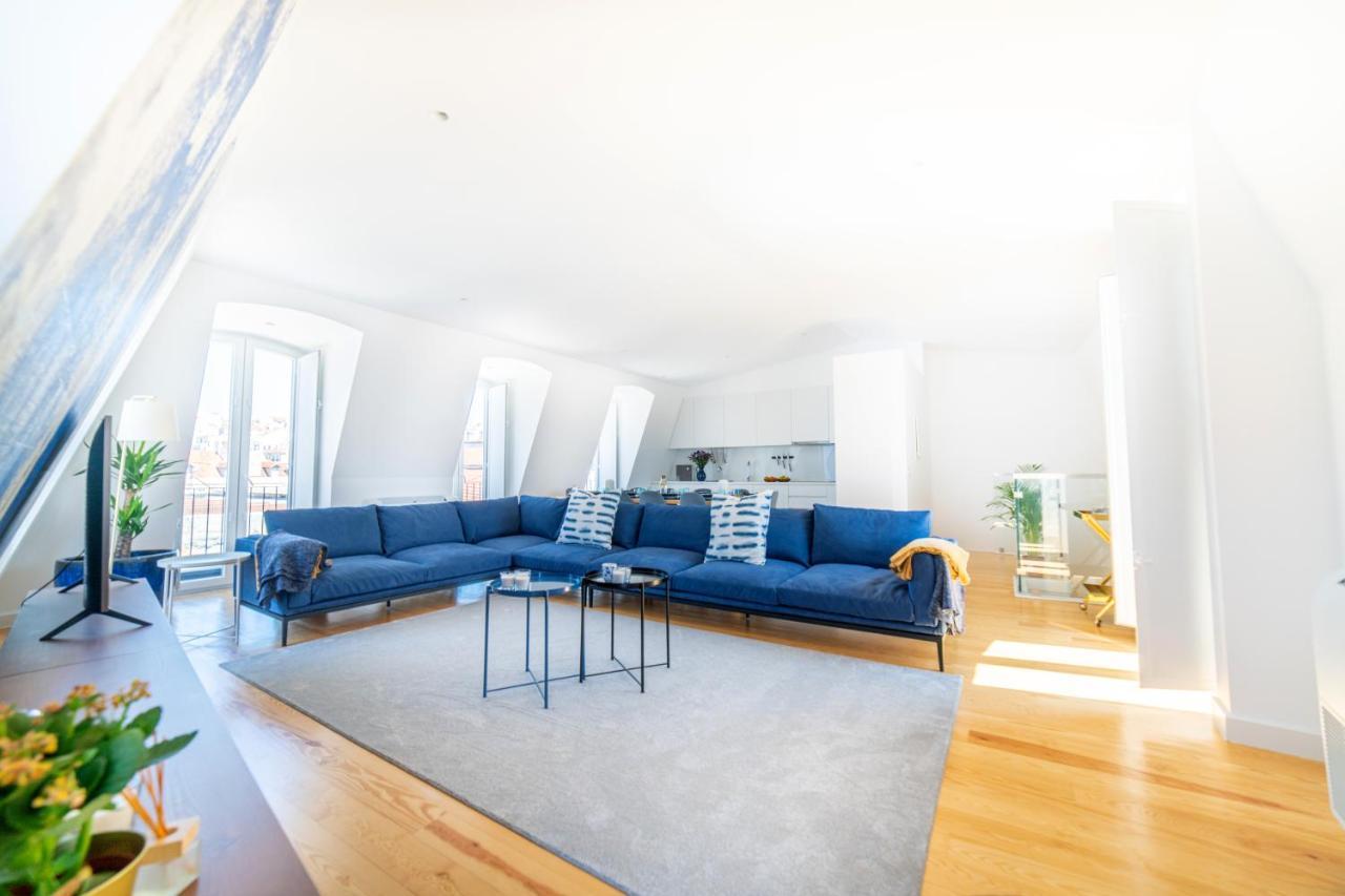 Blue By The River 4 - Unique Penthouse Duplex With A View ลิสบอน ภายนอก รูปภาพ