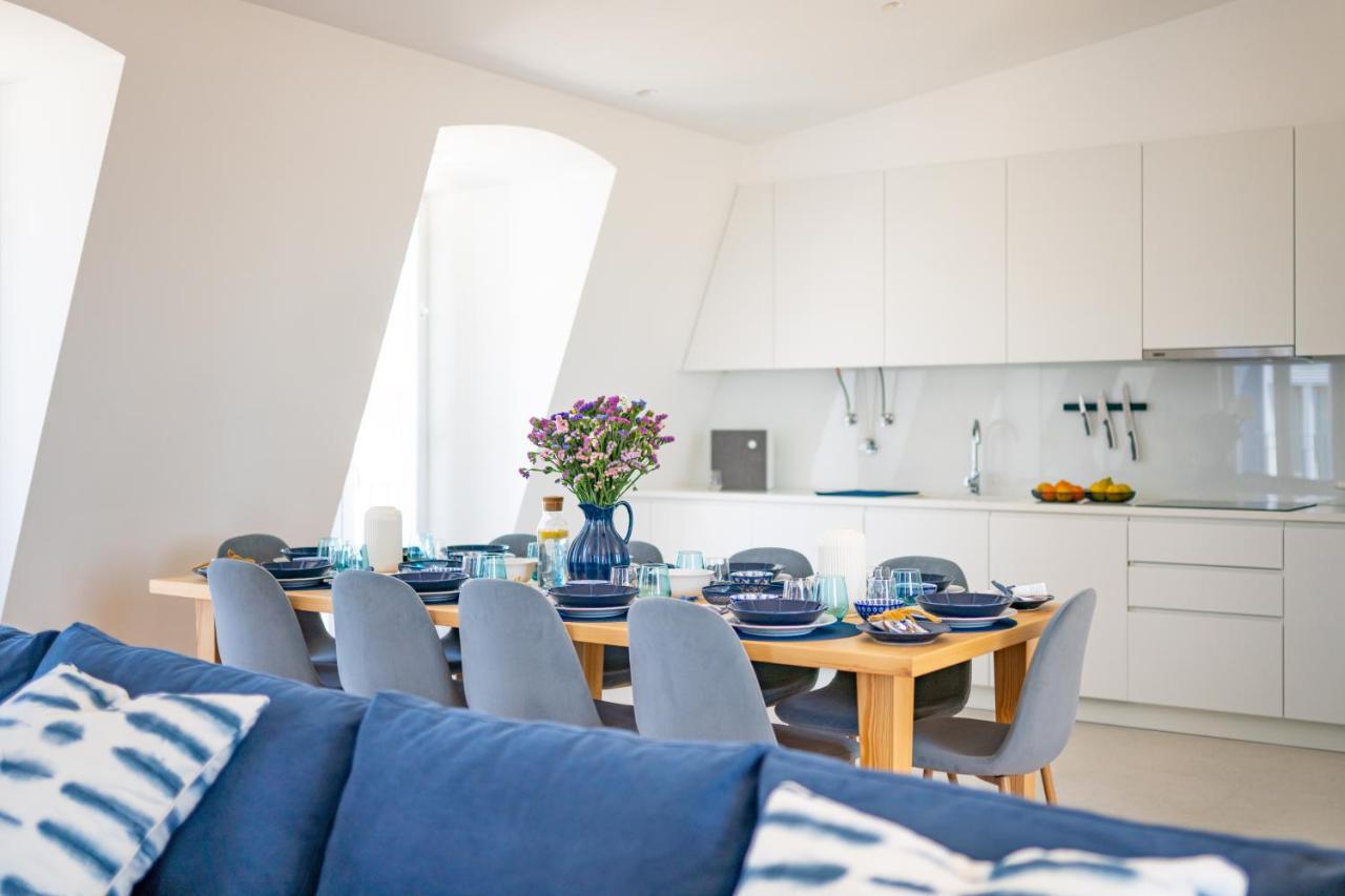 Blue By The River 4 - Unique Penthouse Duplex With A View ลิสบอน ภายนอก รูปภาพ
